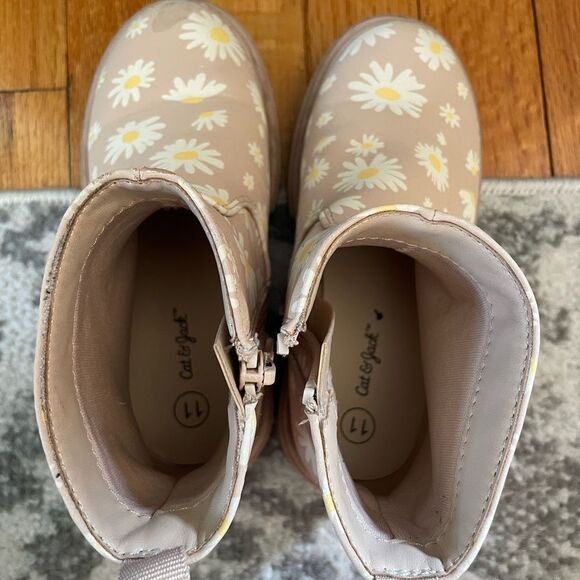 Cat & Jack Tan Floral Kids Boots size 11 - Picture 7 of 7